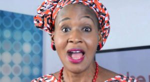 Kemi Olunloyo Mocks Tonto Dikeh Fans.png