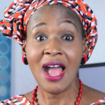 Kemi Olunloyo Mocks Tonto Dikeh Fans.png